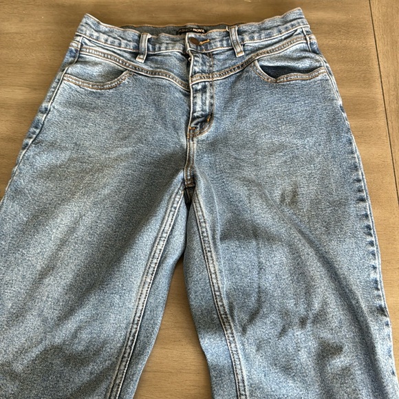 Fashion nova jeans, size 11. Lightly worn, no damages. - Picture 1 of 1